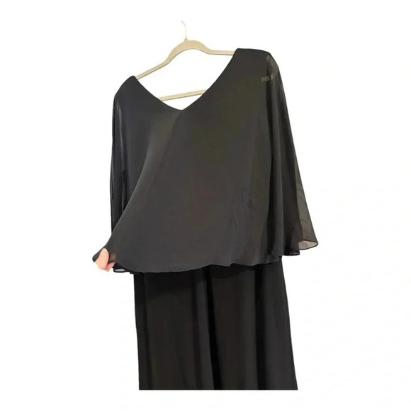 Connected Apparel Caplet V-Neck Black Dress // Size 12 - Picture 4 of 6